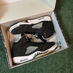 Jordan 5 Moonlight