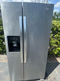 Whirlpool side by side refrigerator 68/33/32