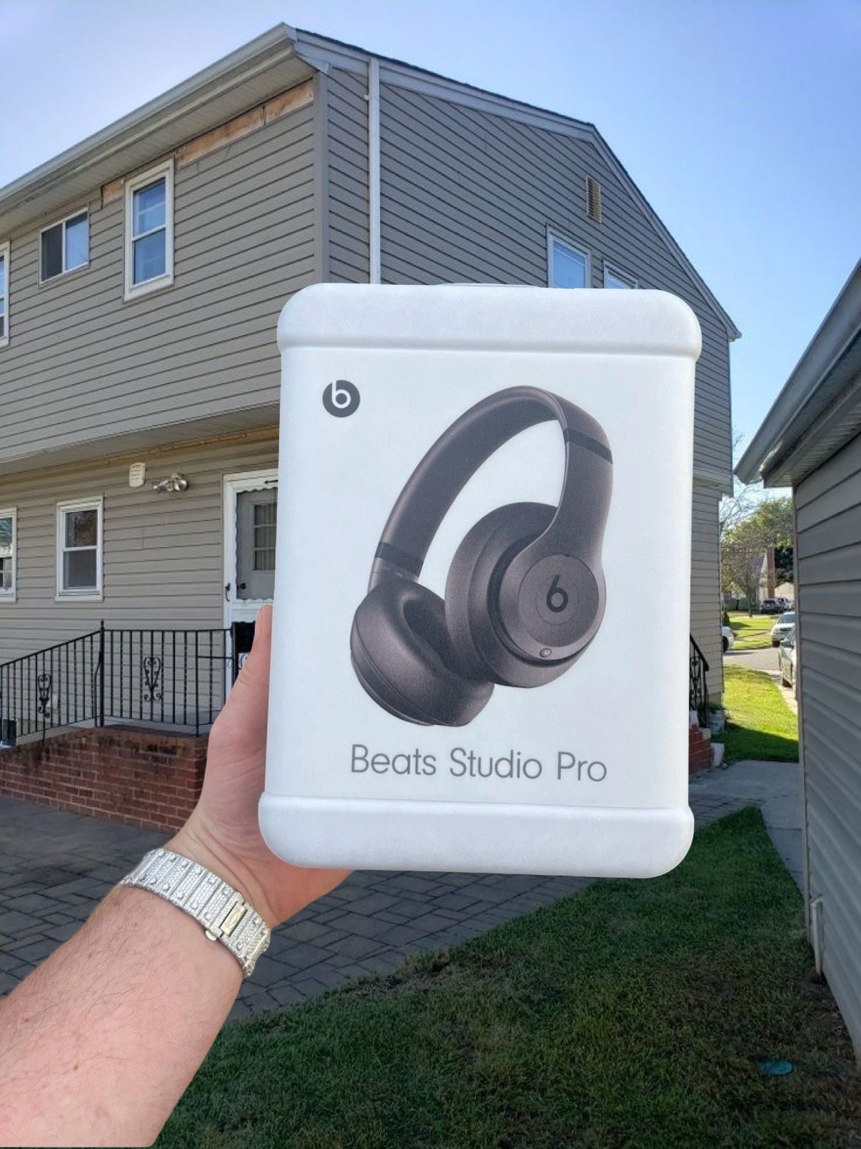 Open Bids 100% New & Certified Beats Studio Pro Wireless Noise Cancelling Headphones – Premium Sound | Read Description