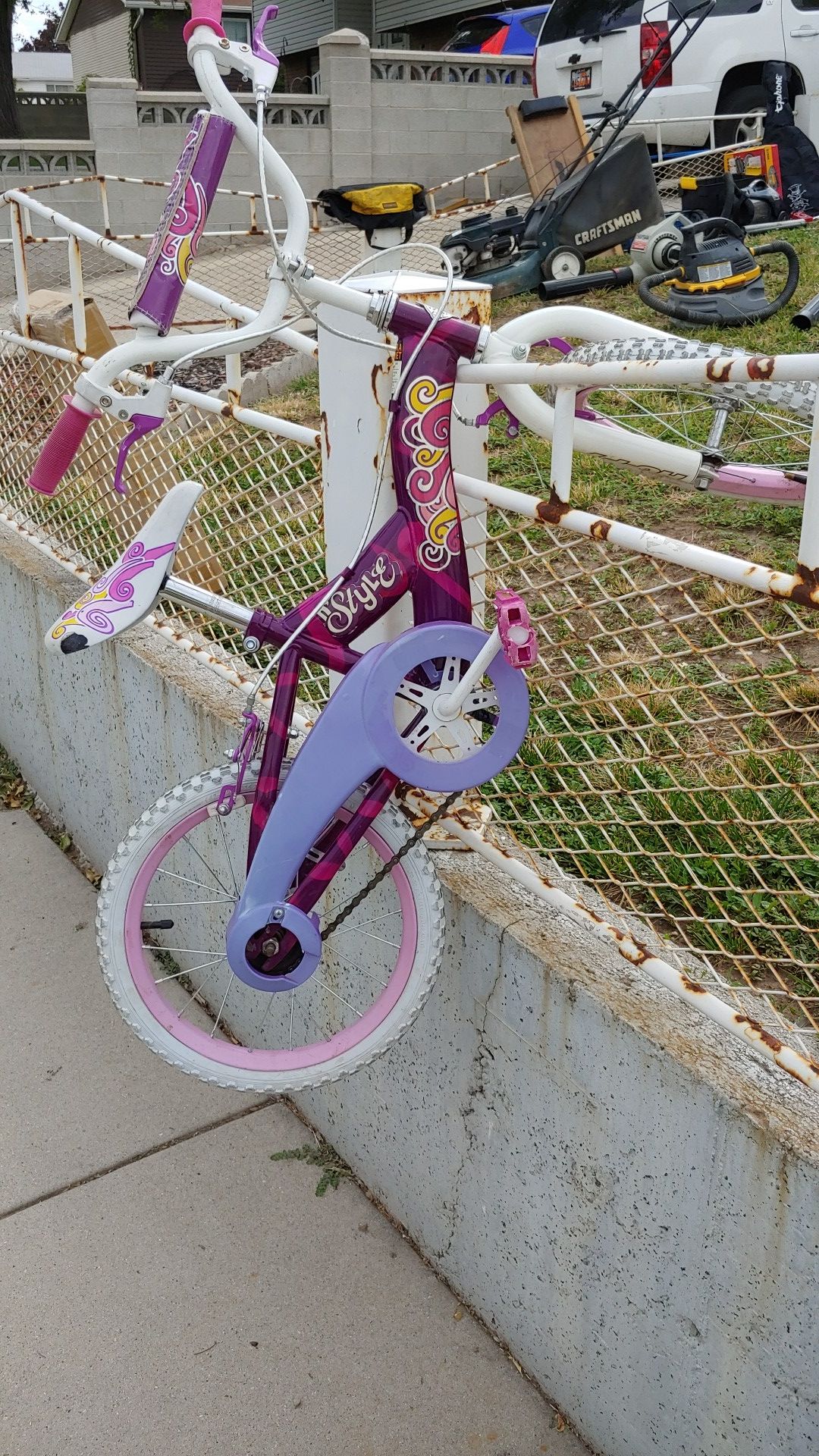 Girls bike