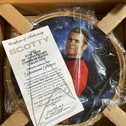 Star Trek Collectors Plate Set