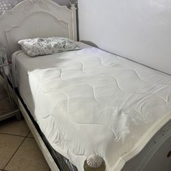 Bed Frame And Mattresses