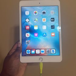 Apple iPad Mini 4
