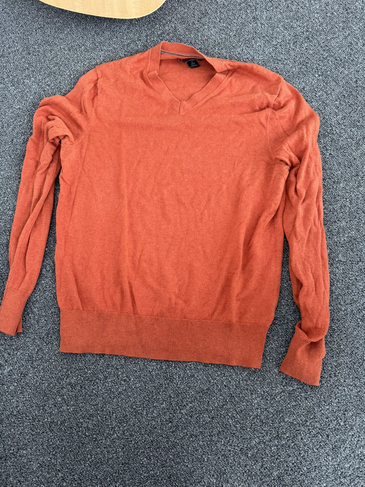 Banana Republic Heather Cotton Yarn Red V Neck Sweater Mens Size S