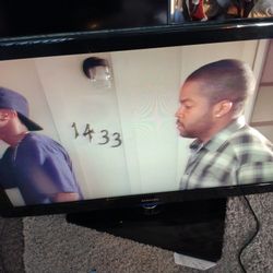 55 Inch Samsung Tv W Original Remote Can Deliver For Xtra $5