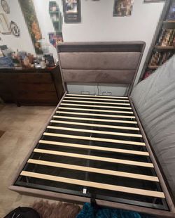 Queen Bed Frame - Hydraulic Lift Platform Storage - Charging Station + LED Lights