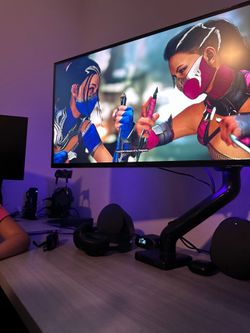 LG UltraGear 32” 4K 144Hz Gaming Monitor (32GQ950-B) – Nano IPS, HDR1000, G-SYNC