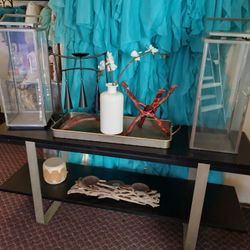 CUTE MID CENTURY TV STAND AT PICKY PINCHERS 3643 5TH AVE N ST PETERSBURG FREE DELIVERY