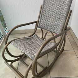 Rocking Chair 