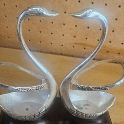 Swan Decor