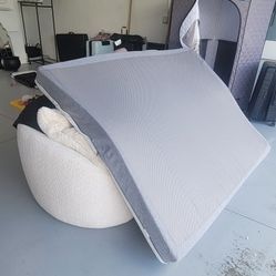 Free Queen Mattress 