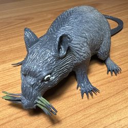 Fake Rubber Rat - Halloween Decoration / Prank Toy