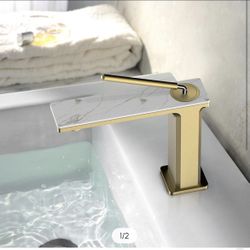 brushed gold 1-hole bathroom sink faucet single handle solid brass
