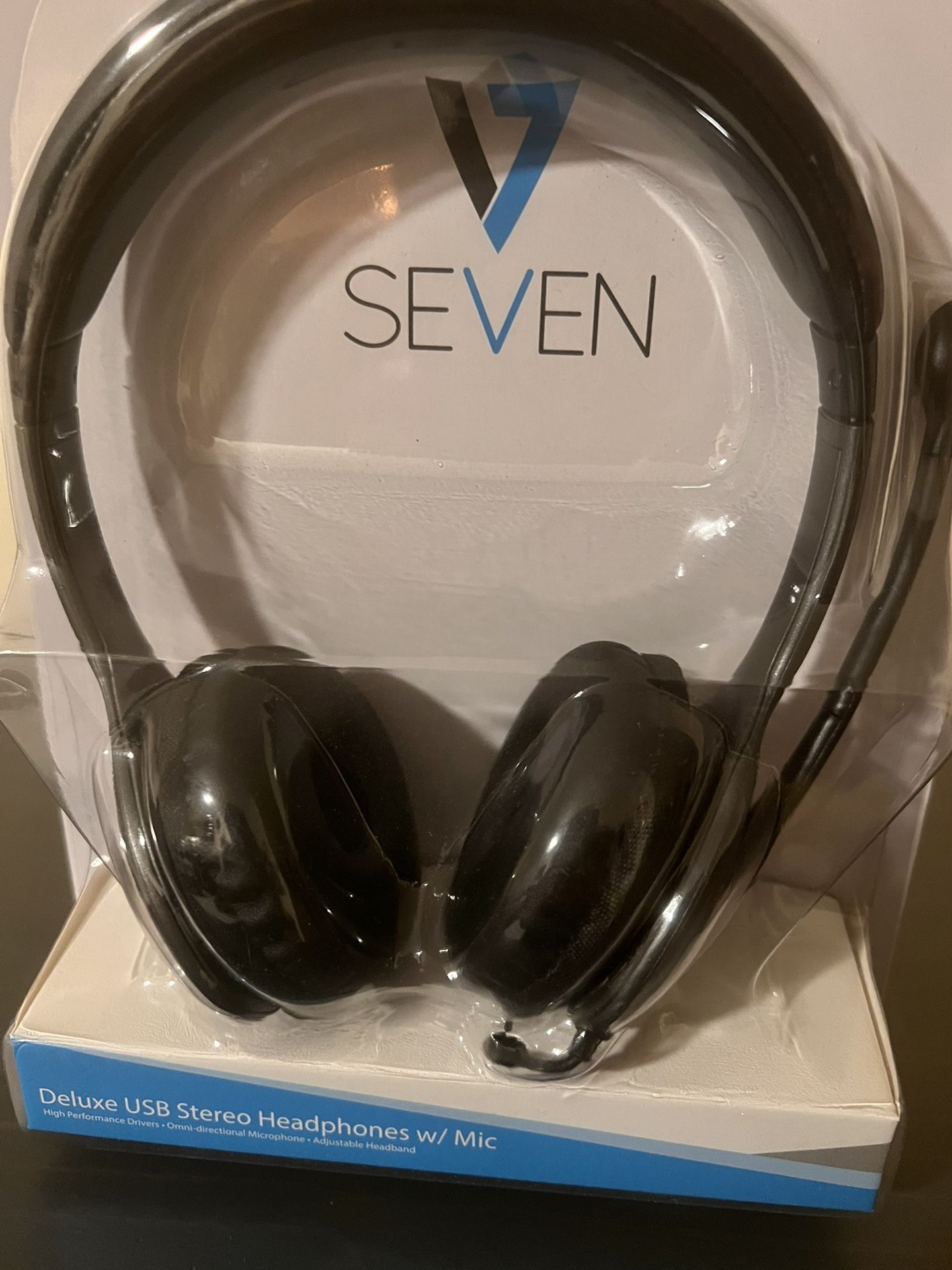 Deluxe USB Stereo Headphones w/Mic