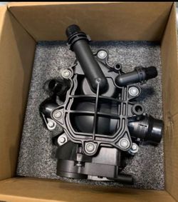 Engine Coolant Thermostat Housing Heat Manage Module BMW