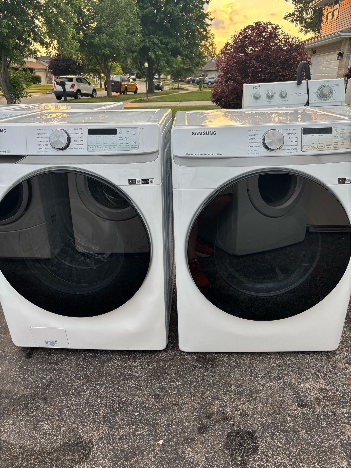 Samsung washer and gas dryer set