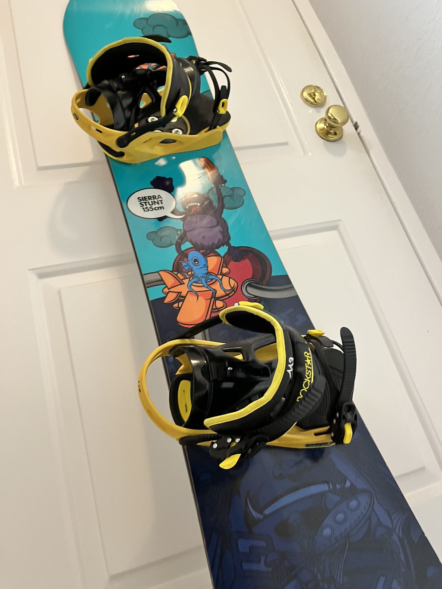 Sierra Stunt Snowboard for Sale in Denver, CO - OfferUp