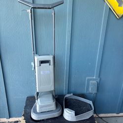 Electrolux Epic Floor Pro Heavy Duty Carpet Shampooer Scrubber S105B WORKS VIDEO