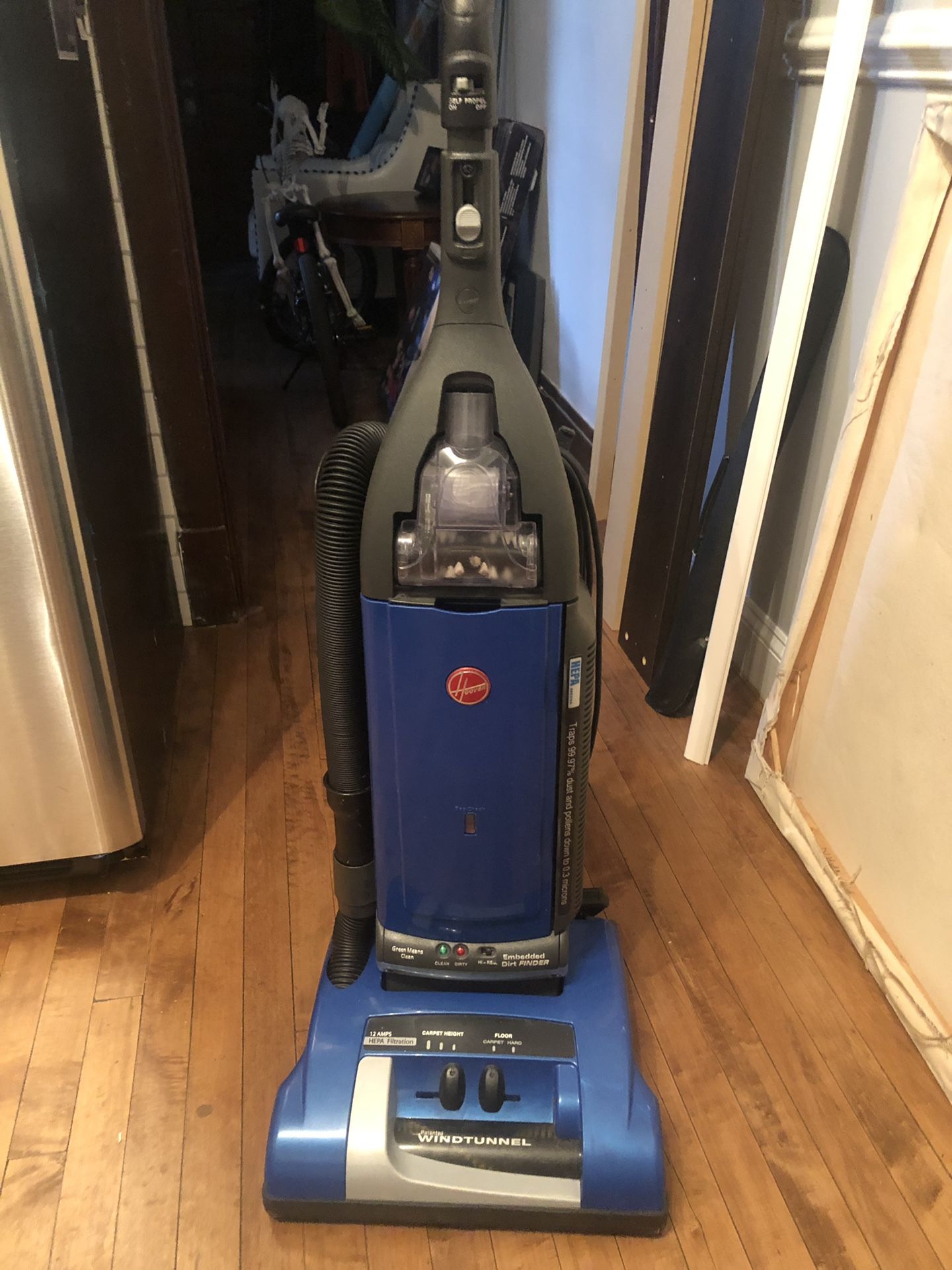 Hoover WindTunnel Upright Vacuum Cleaner for Sale in Chicago, IL OfferUp
