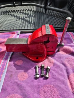 Bench Vise Made in England No.3 (PARAMO) Brand