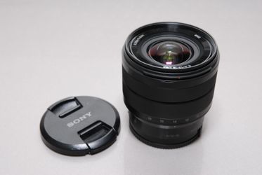 Sony E 10-18mm F4 OSS wide angle lens