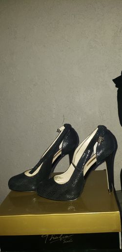 Heels size 6. 1/5