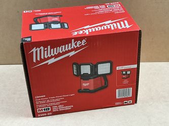 Milwaukee 2368-20 M18 Lithium-Ion Cordless 4500 Lumens ROVER Dual Power Triple-Panel Flood Light