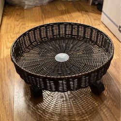 Roller Pot Stand, Wicker Style  