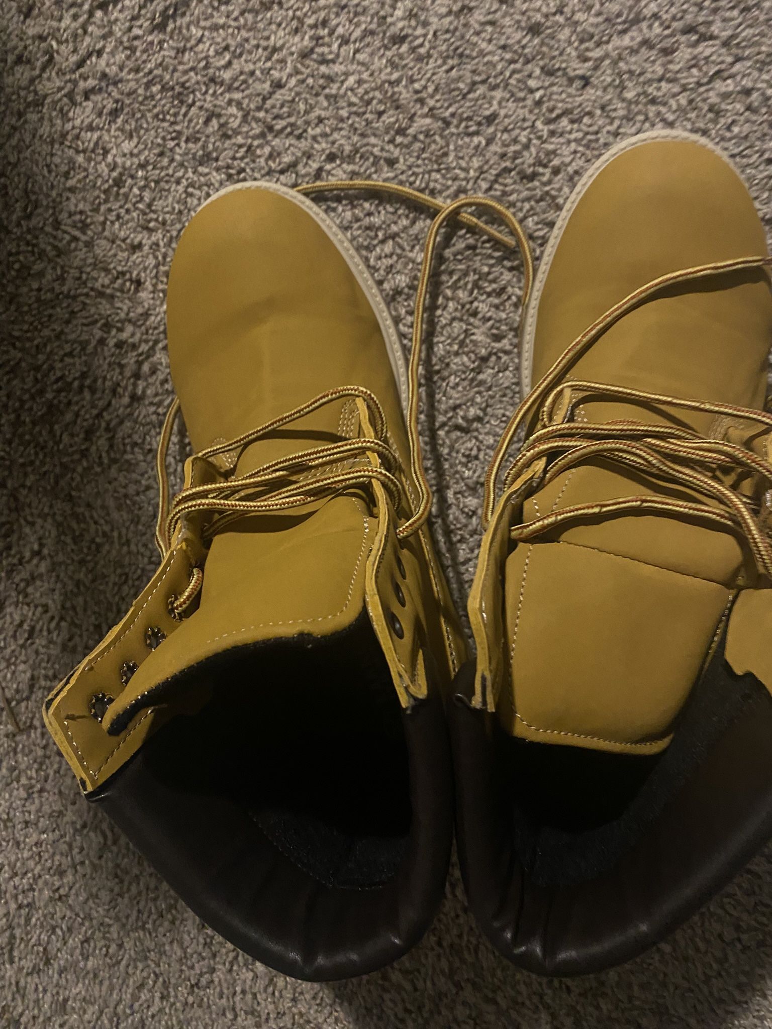 WORK BOOTS PRICE NEGOTIABLE*