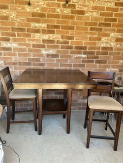 100% Wood dining/ breakfast set with 4 chairs