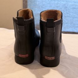 Chooka Boots 7 In Woman BRAND NEW! (Water Proof And Made For Rain Or Snow)