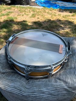 Pearl 14x5 Maple Shell Snare Drum – Excellent Maple Sound