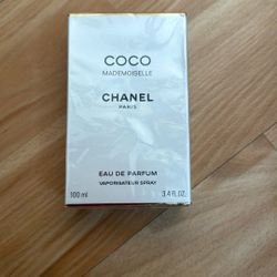 Coco Mademoiselle Chanel Perfume