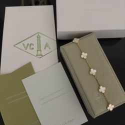 Van Cleef & Arpels Bracelet White Motif