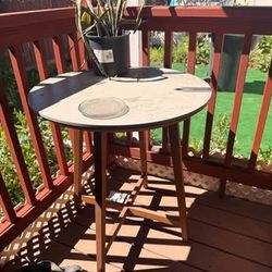 Outdoor table
