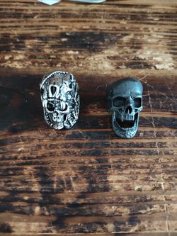 Skull rings