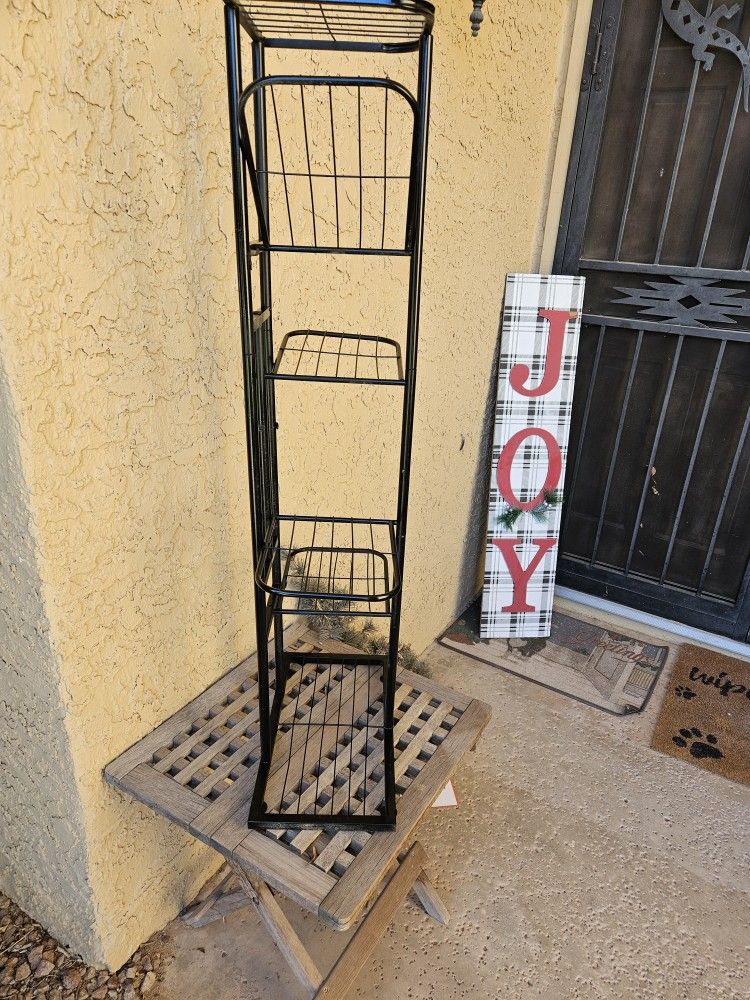 4 Foot Shelf, Shelves fold up. Chandler