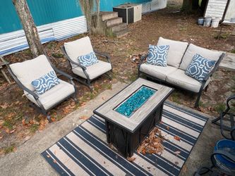 !!MOVING SALE!!! Patio furniture