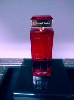 Red Door  Perfume 