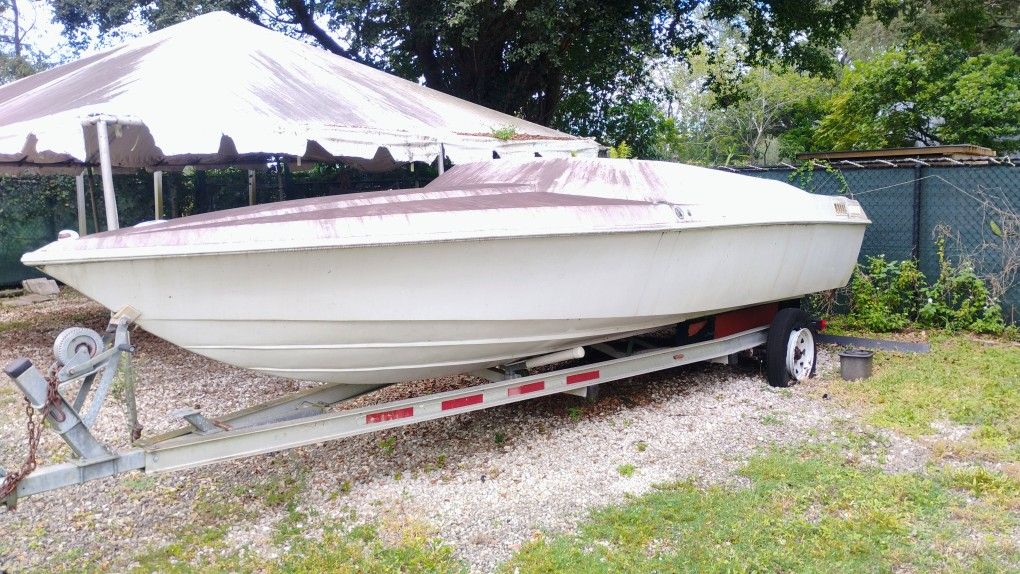 1985 Scarab 21ft Speed Boat With Aluminum Trailer $3200