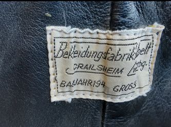 MOTORCYCLE CHAPS LEATHER LENTH: 44 INCHES WAIST: 36 INCHES ADJUSTABLE SEE PHOTO WEIGHT: 5.2 POUND RETAIL PRICE $950.00 ASKING PRICE $600.00 OR BEST