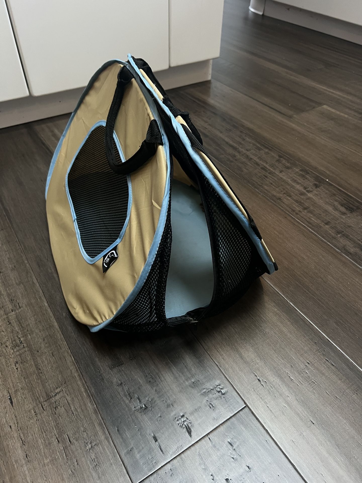 Cat, Small Pet Carrier