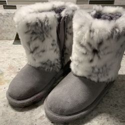 New! BEARPAW Toddler Winter Boots! Warm And Waterproof! US Size 9
