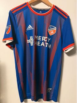 FC Cincinnati   Soccer/Futbol Jersey  Size M