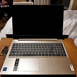 Brand New Lenovo Computer IdeaPad 3 (CHARGER INCLUDED)