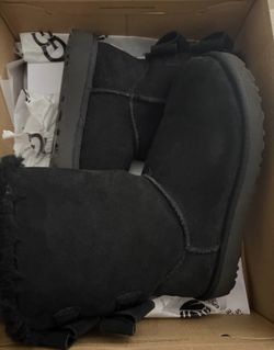 Black Uggs Brand New