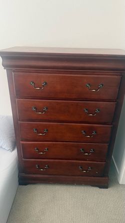 5-Drawer Tall Dresser and matching end stands
