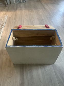 White Wooden Storage Chest With Rope Handles