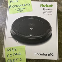 ROOMBA  Robot  Vacuum 692