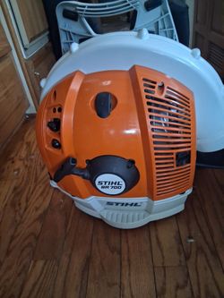 Stihl BR 700 Backpack Leaf Blower